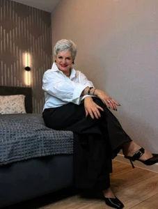 Elegantly od Linda_Zef1r  3 snímek