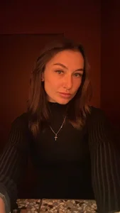 ChloeCherish Public 사진