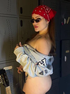 MarilynSmith01 Rock girl🤙🏽🖤 slika 3