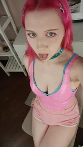 LinMagpuridomina in pink图片 6