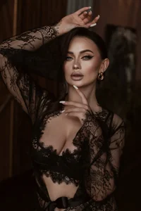 Public od ArielGrand  4 snímek