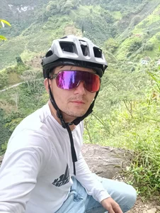 JuanMaty Public صورة واحدة|JuanMaty Public صورتان|JuanMaty Public  3 صور|JuanMaty Public  3 صورة