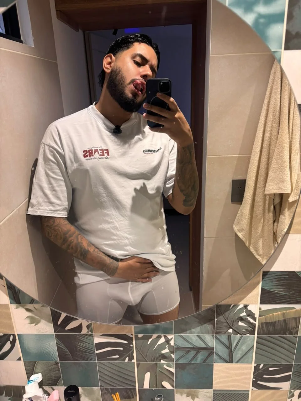 eyesconeso_ immagine di tendenza 5277