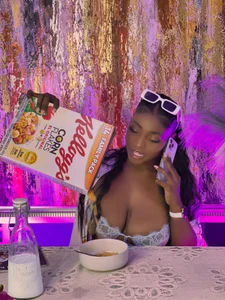 SavannahStorm 🌙 “𝐓𝐡𝐞 𝐜𝐡𝐚𝐫𝐦 𝐨 𝐟 𝐬𝐢𝐦𝐩𝐥𝐢𝐜𝐢𝐭𝐲”🌙 Pic 4