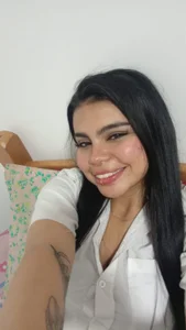 I de saray__jones Foto 2