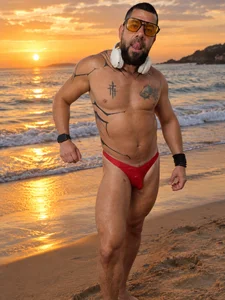 L4tinoSensu4l45 Beach day Poză 4