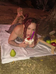 Laureen_hill my birthday Εικόνα 3
