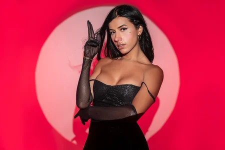 dani_parker_のFEMME FATAL💖の 3枚の写真