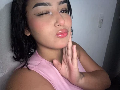 yoselyn_rose Public 사진 4