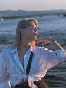 miss_veroNikaMe and the sun✨ Bild