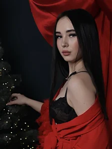 ArianaLim 🧑‍🎄🎉 Pic