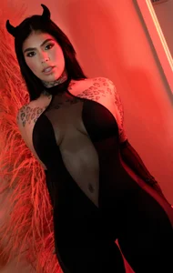 curvyliciousss curvy evolution❤️‍🔥😈 Halloween special Kuva 4