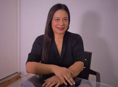 MiaCallie LIBRARIAN! Pic 2