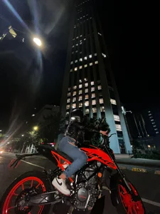 Student_of_Bdsm on my motorcycle Foto 4