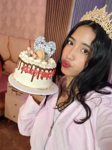 Joselyn_tay Is my happy birthday ❤️ Pic 4
