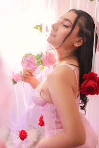 ALICIATARLY Happy Valentine's Day! 🌸❤️ Hình