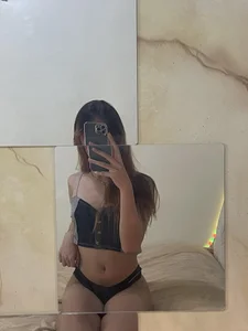 StellaSaucyCum MIRROR SHOTS Pic 3