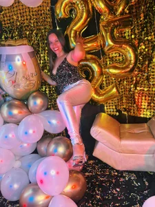 Lizeth_Bels 🥳🤩Happy New Year🥳🤩 Immagine 