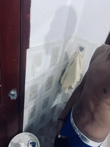 תמונת עירום XXX 4 של ronijos