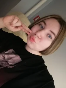 DafnaMonroe: me me me my self ( фото)