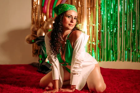 IsabelaWoods kullanıcısının Saint patrick 🍀🤍 albümü -  2 fotoğraf