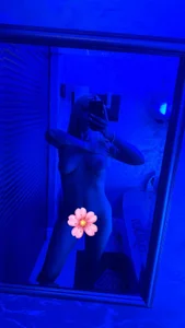 glossy_blondegirl naught me 🙈 Pic