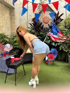 Lezy_ JULY 4TH Immagine 