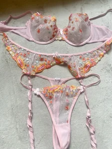 vanda26hot My lingeries Pic 8