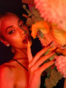 Sainly_Jess: Public ( 5 фото)