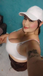 IsabellaHot01 sports day Immagine  6