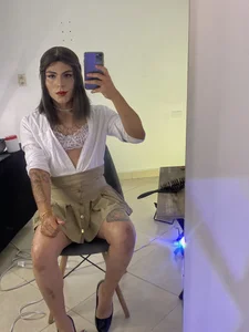 Soy_mar1 A cute secretary Pic 6