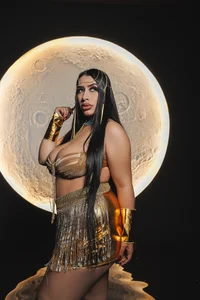 LeahLombardi_ 🪔Golden Eclipse🪔 Pic 2