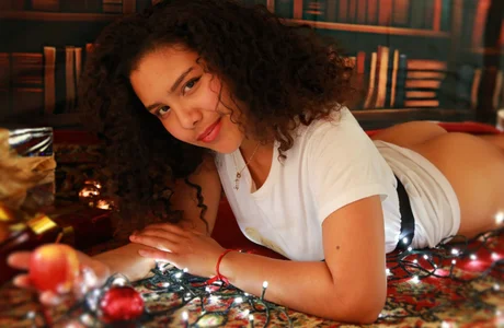 AriaVega Santa Wants Me Naked Pic 2