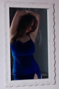 ValeriSunny sapphire Pic 4