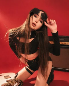 AliceLidelle ⍟ rock star ⍟ Immagine  4