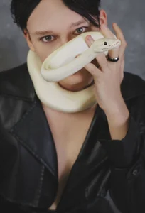 Derek_Carter Public 圖片