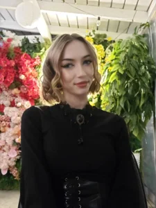 DaisyHearl Public Pic 2