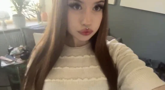 MollyHotTeen Public slika