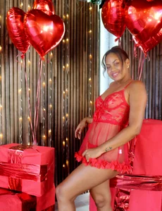 Zdjęcia RebecaBlack_ San Valentine 2026:  2