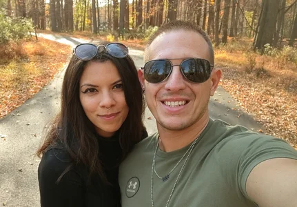 Zack_Hailie Out photos Immagine  5