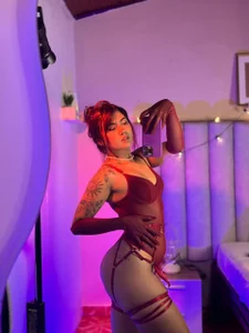 Public de AlaiaRogers  3 Imagens