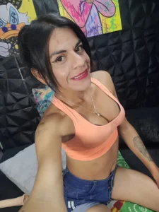 Valentinaa_Lenoxxx Wow, amazing lady! টি ছবি