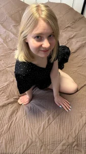 OdelinaFicken home outfit Pic 2