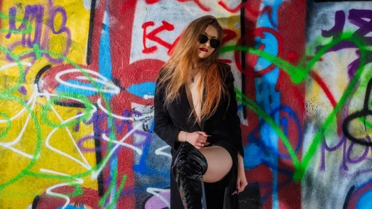 ArielBurn Goddess of colorful walls Pic 9