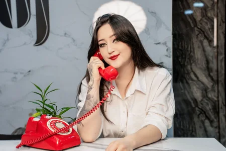 Charlotte_Germanotta_ My agenda includes sins. зображення