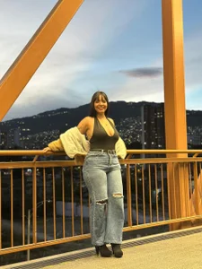 sophieblake69 I love having a drink while watching the sunset 🌸 Immagine  2