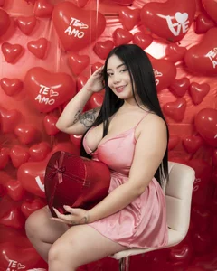 haylie_ valentine's day 2025 Foto 5