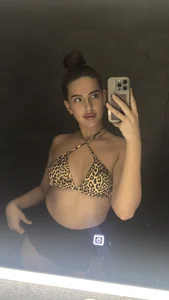 Bella__Kallen Public - {count, plural, one {תמונה אחת} two {שתי תמונות} many {# תמונות} other {# תמונות}}