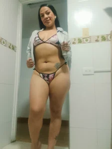 valenprice_xxx i wait for you Pic 3