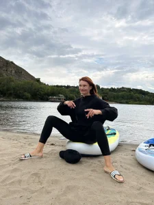 MistyBarnes we dance sitting down Pic 5